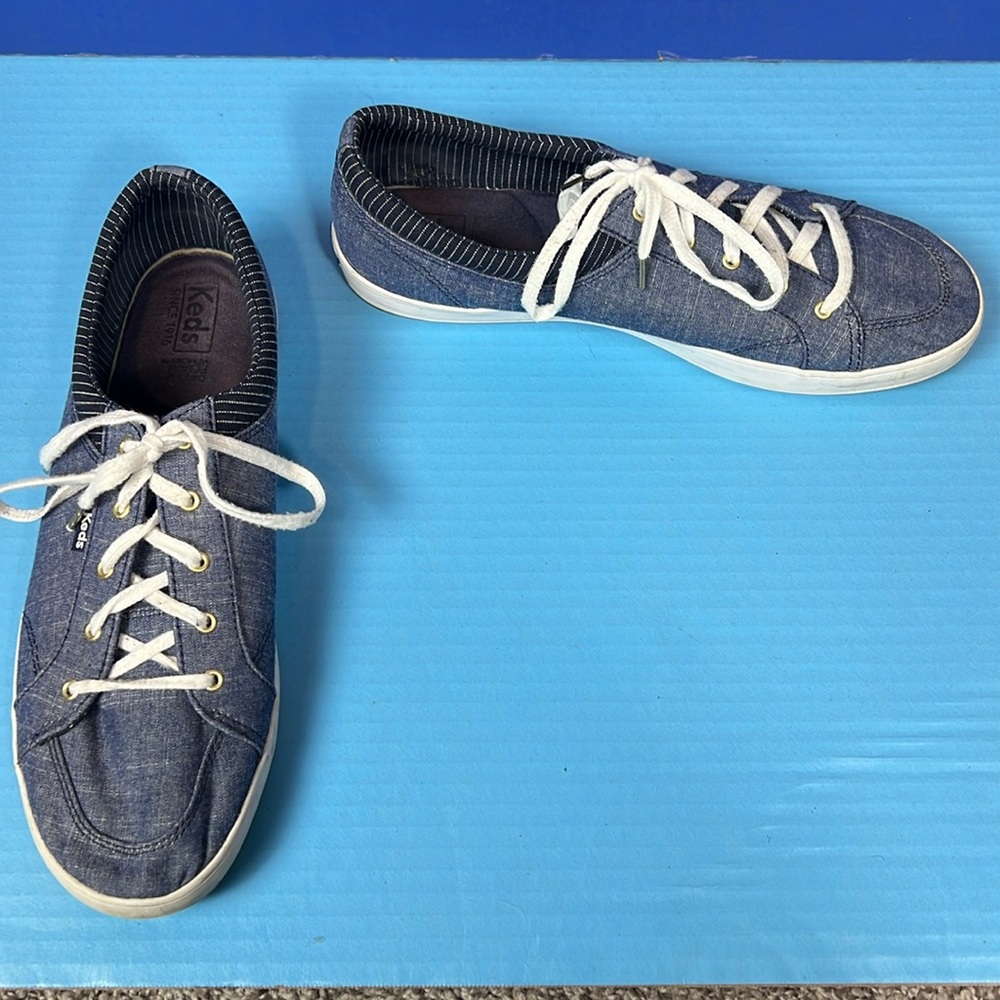 Keds Lace Up Sneakers Shoes 11